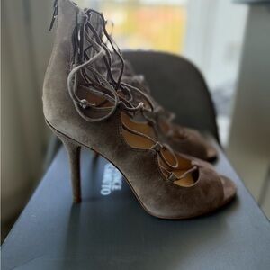 Edgy Lace-Up Heels in a stone taupe suede. Size 7